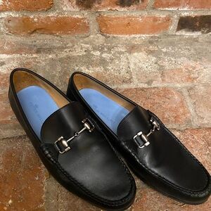 Peter millar men’s loafers size 9 black leather in excellent conditions